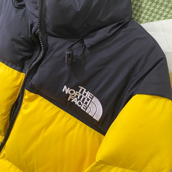 Black & Yellow The North Face Winter Puffer Jacket - Picture 8 of 9